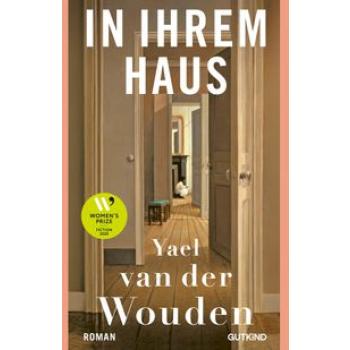 In ihrem Haus